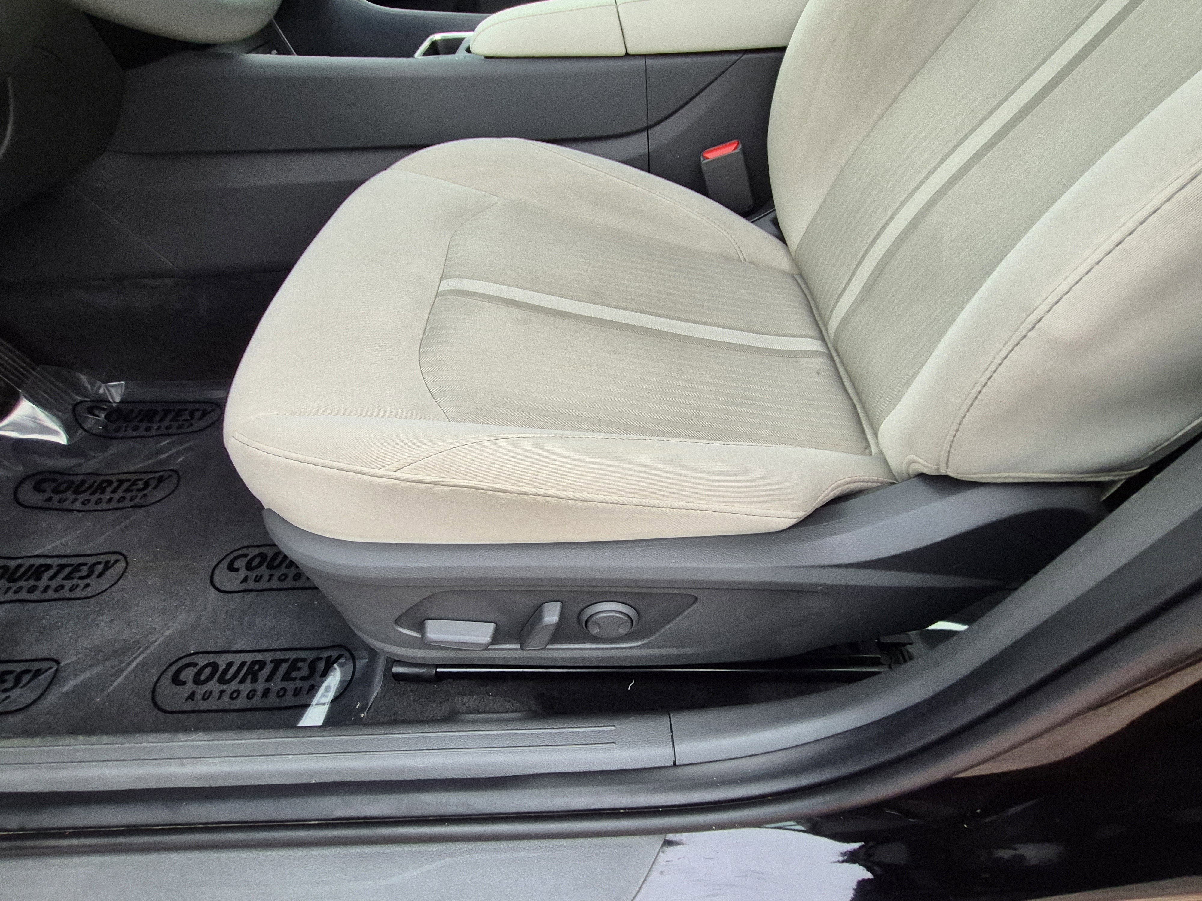 Certified 2025 Hyundai Sonata SEL FWD image 19