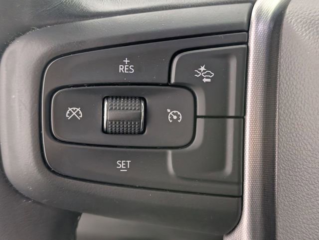 Used 2023 GMC Yukon SLT image 17