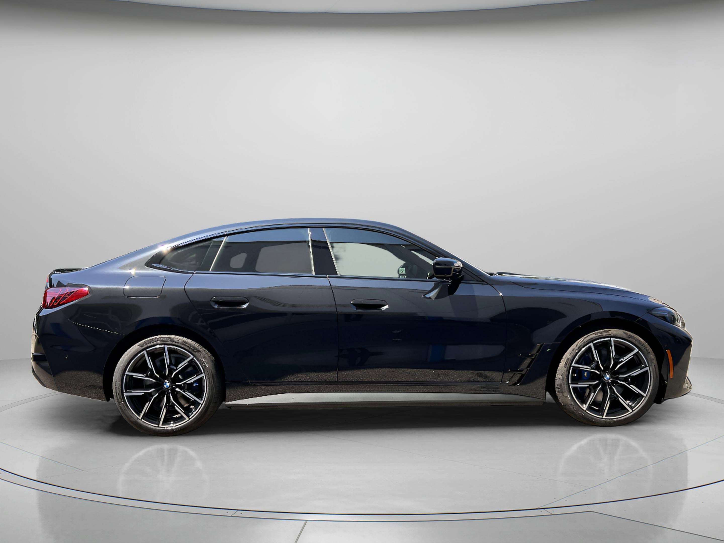 New 2025 BMW i4 eDrive40 w/ M Sport Package image 4