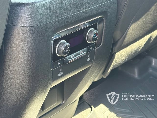 Used 2023 Chevrolet Tahoe Premier AWD/4WD image 23