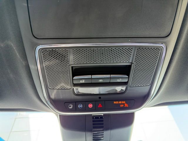 Used 2024 Chevrolet Traverse RS image 32