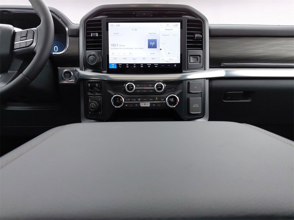 New 2025 Ford F150 Lariat w/ Equipment Group 501A Mid image 10