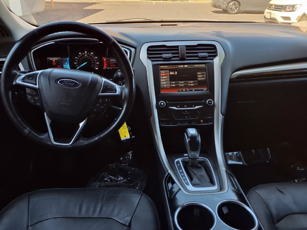 Used 2013 Ford Fusion SE FWD image 25
