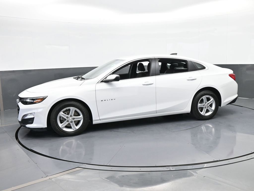 Used 2024 Chevrolet Malibu LS image 2