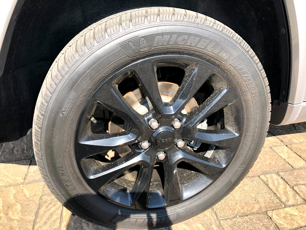 Used 2020 Jeep Grand Cherokee Altitude image 8
