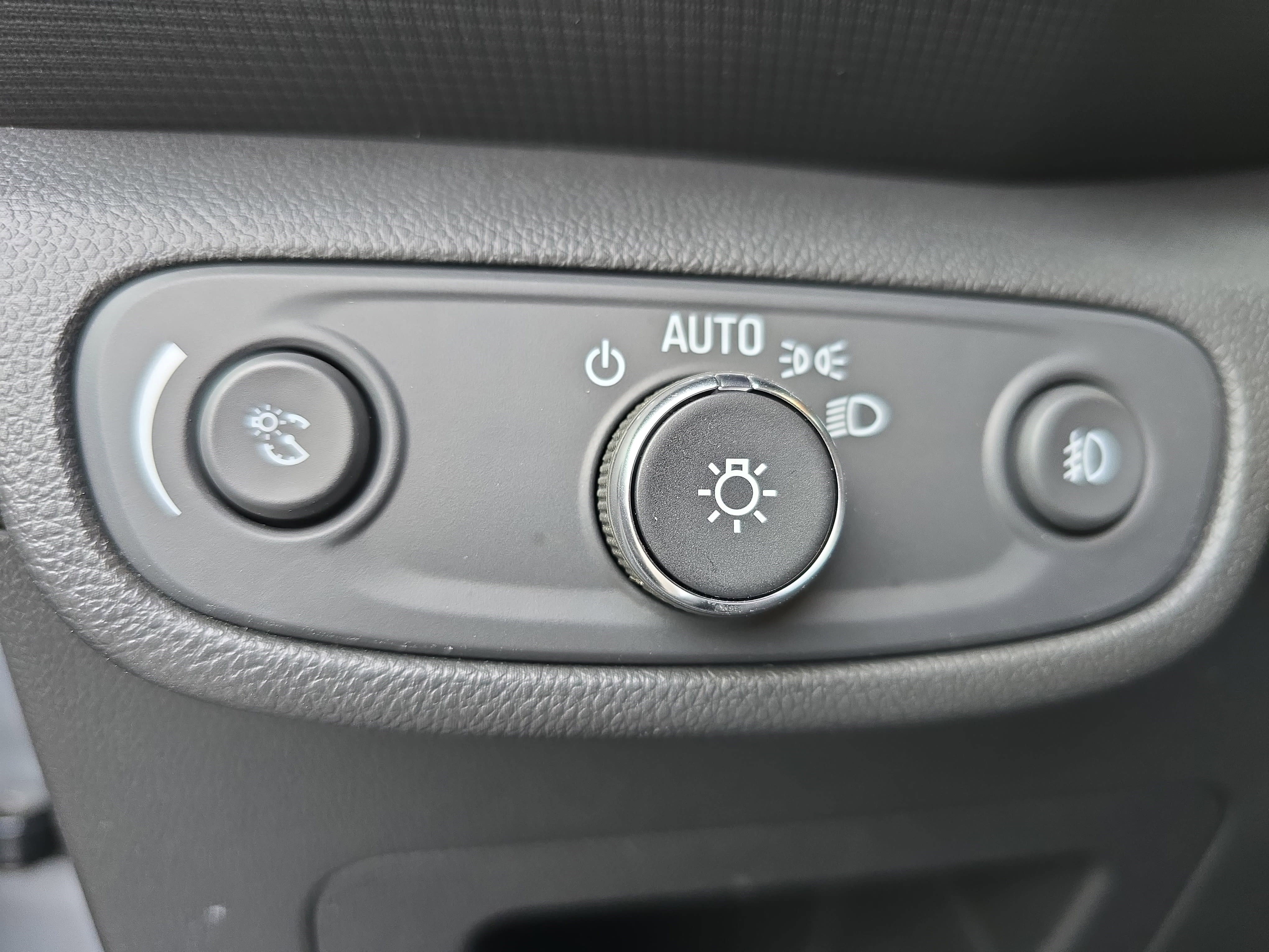 Used 2023 Chevrolet TrailBlazer LT image 25