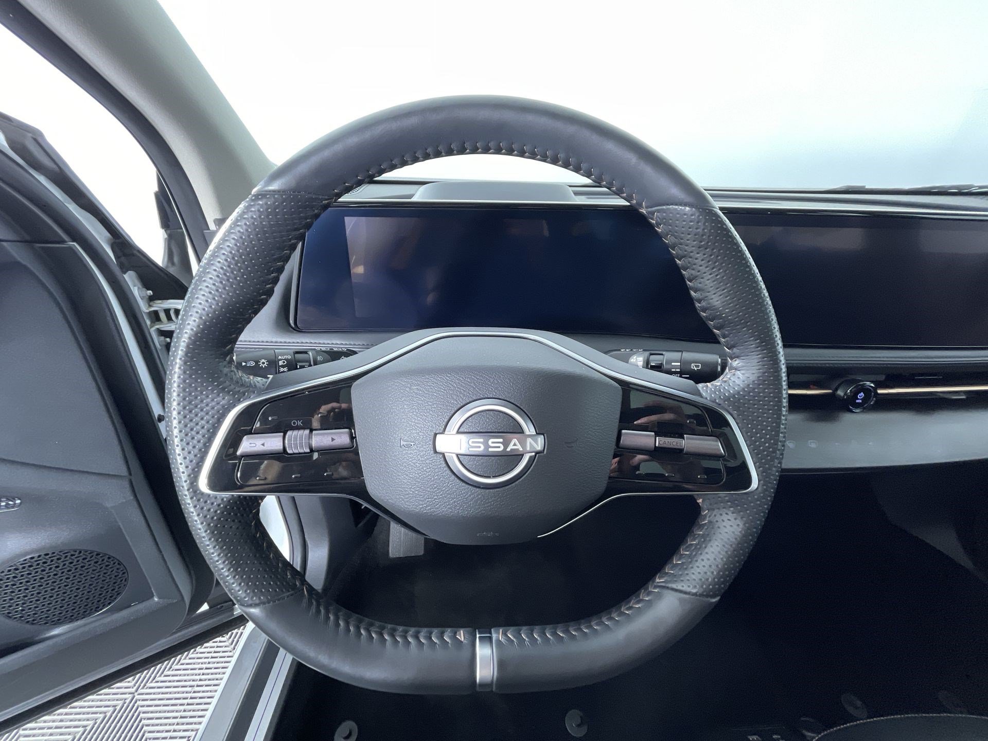 Certified 2024 Nissan Ariya AWD image 16
