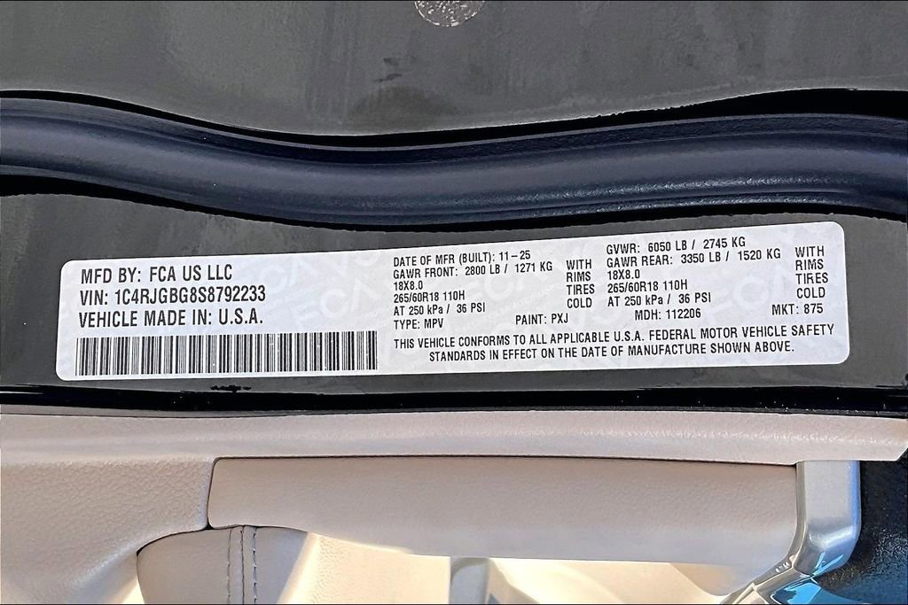 New 2025 Jeep Grand Cherokee Limited image 13