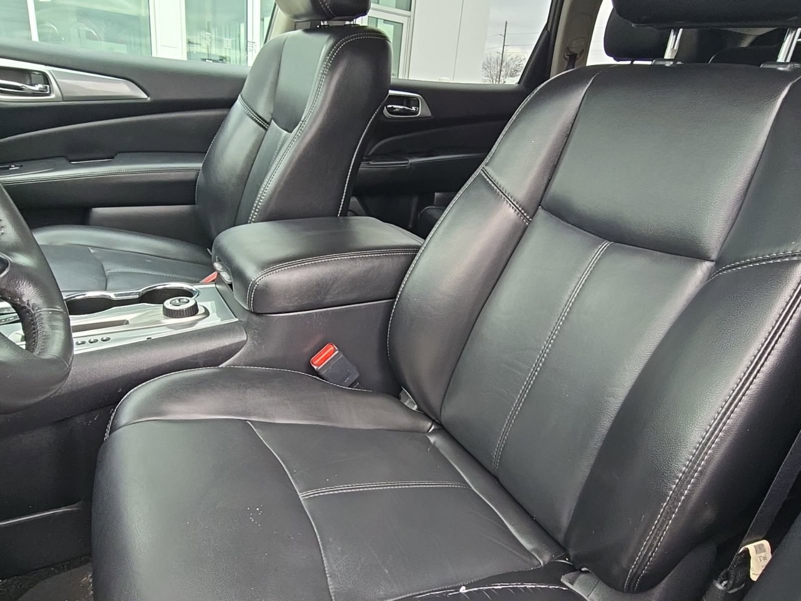 Used 2017 Nissan Pathfinder SL AWD/4WD image 15