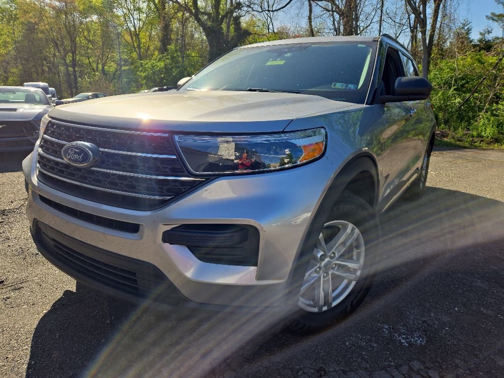 Used 2020 Ford Explorer XLT w/ Class III Trailer Tow Package AWD/4WD image 3