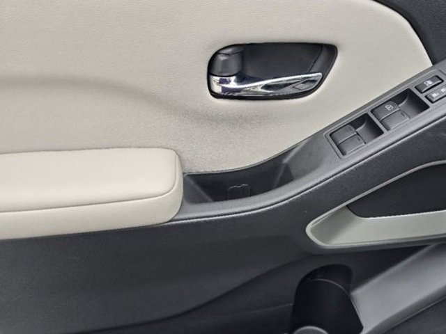 New 2025 Nissan Frontier SV w/ SV Convenience Package image 11