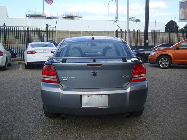 Used 2008 Dodge Avenger R/T image 4