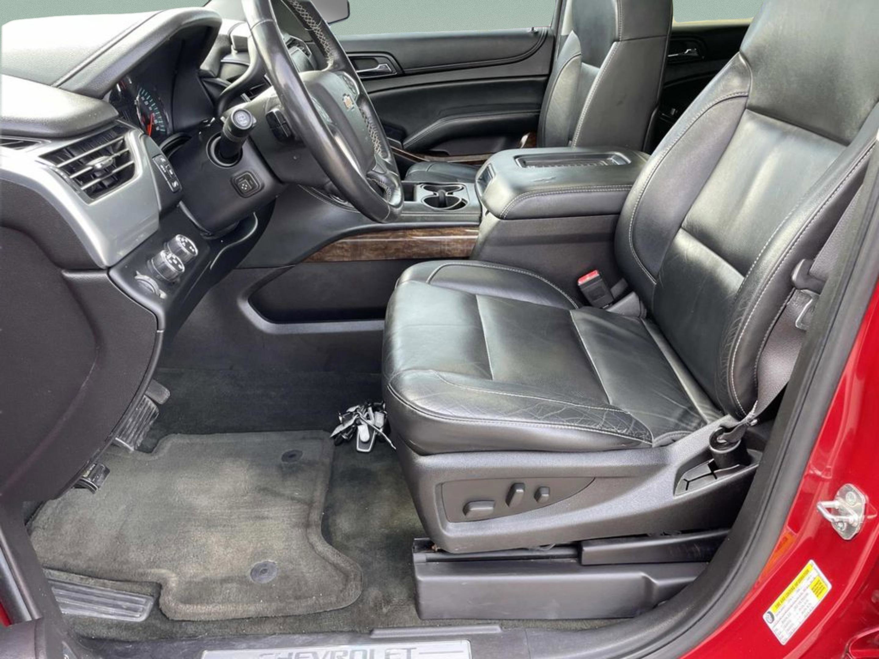 Used 2015 Chevrolet Tahoe LT w/ Luxury Package AWD/4WD image 11