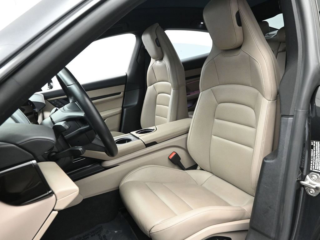 Used 2022 Porsche Taycan 4S image 13