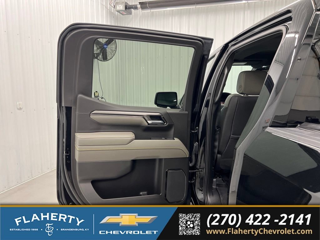 Used 2025 Chevrolet Silverado 1500 ZR2 w/ Technology Package AWD/4WD image 10