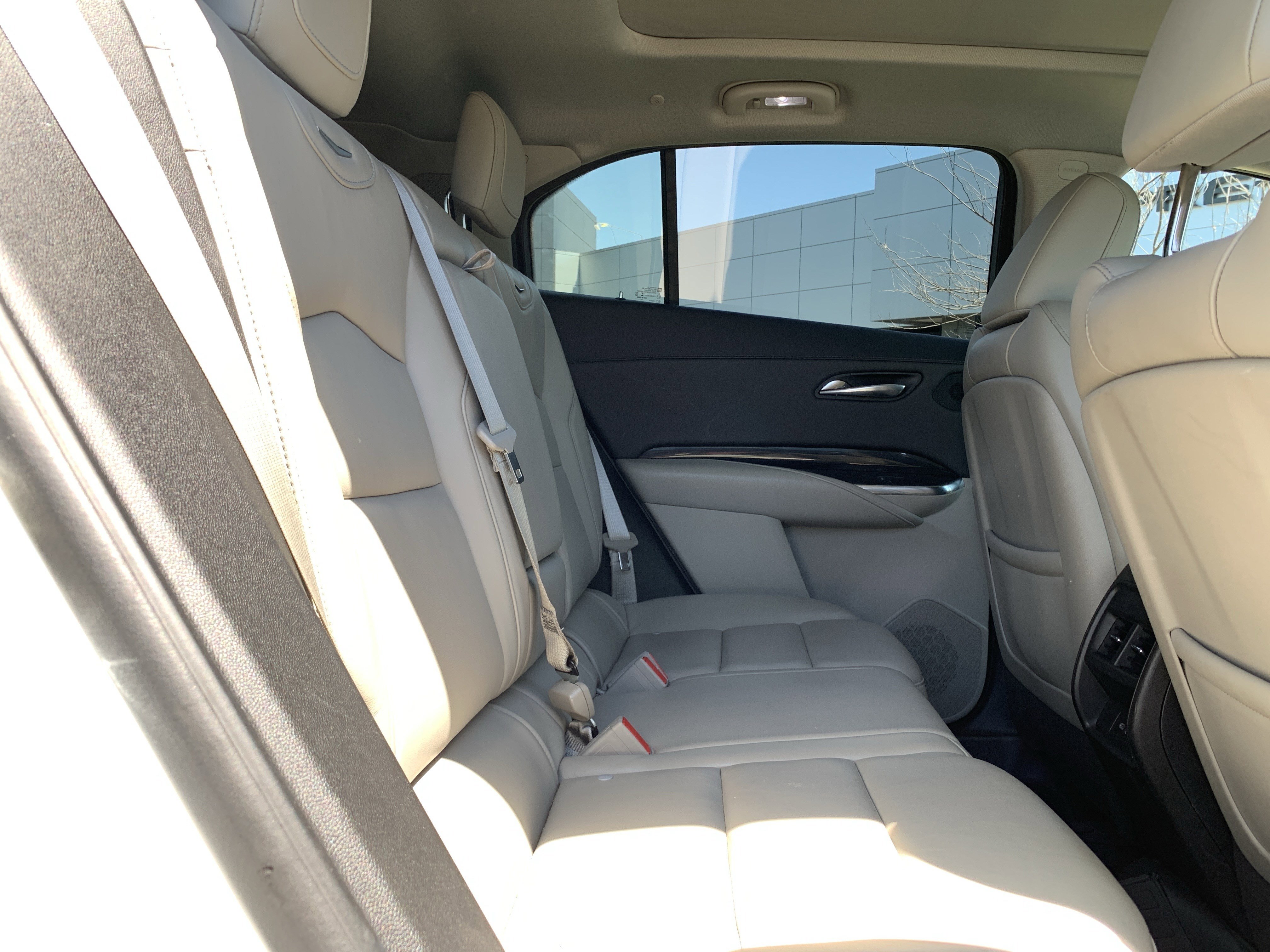 Used 2020 Cadillac XT4 Premium Luxury w/ Driver Awareness Package FWD image 33