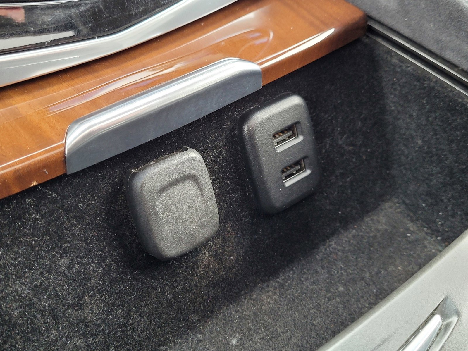 Used 2019 Cadillac Escalade Luxury image 27