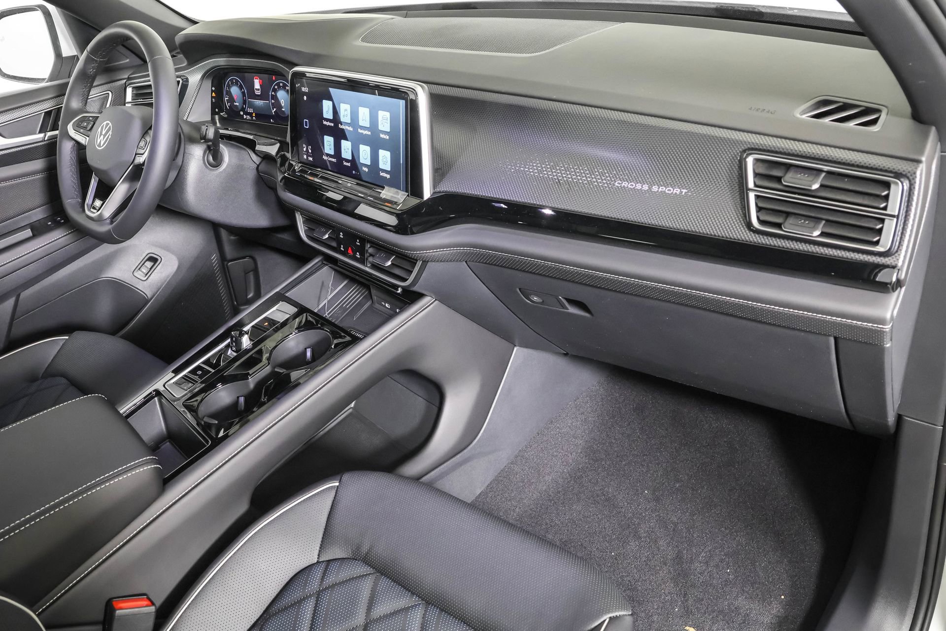 New 2026 Volkswagen Atlas Cross Sport SEL Premium R-Line image 43