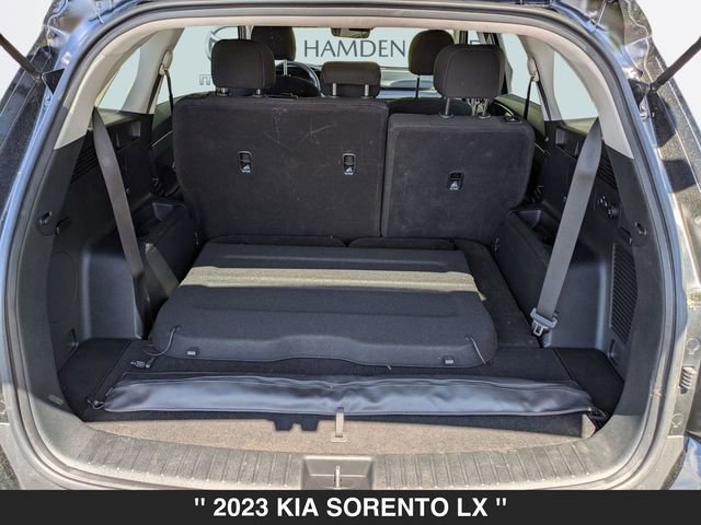 Used 2023 Kia Sorento LX image 28