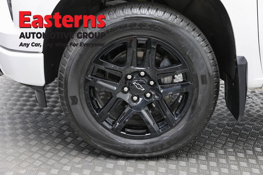 Used 2024 Chevrolet Silverado 1500 Custom w/ LPO, Dark Essentials Package AWD/4WD image 32