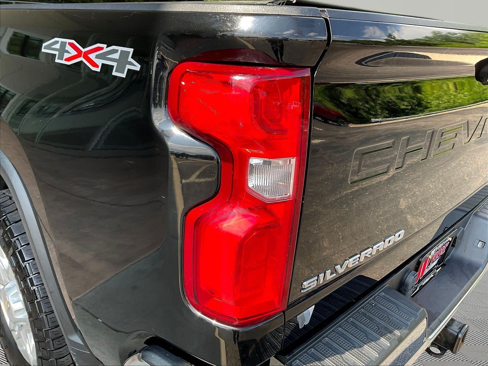 Used 2021 Chevrolet Silverado 2500 LTZ AWD/4WD image 23