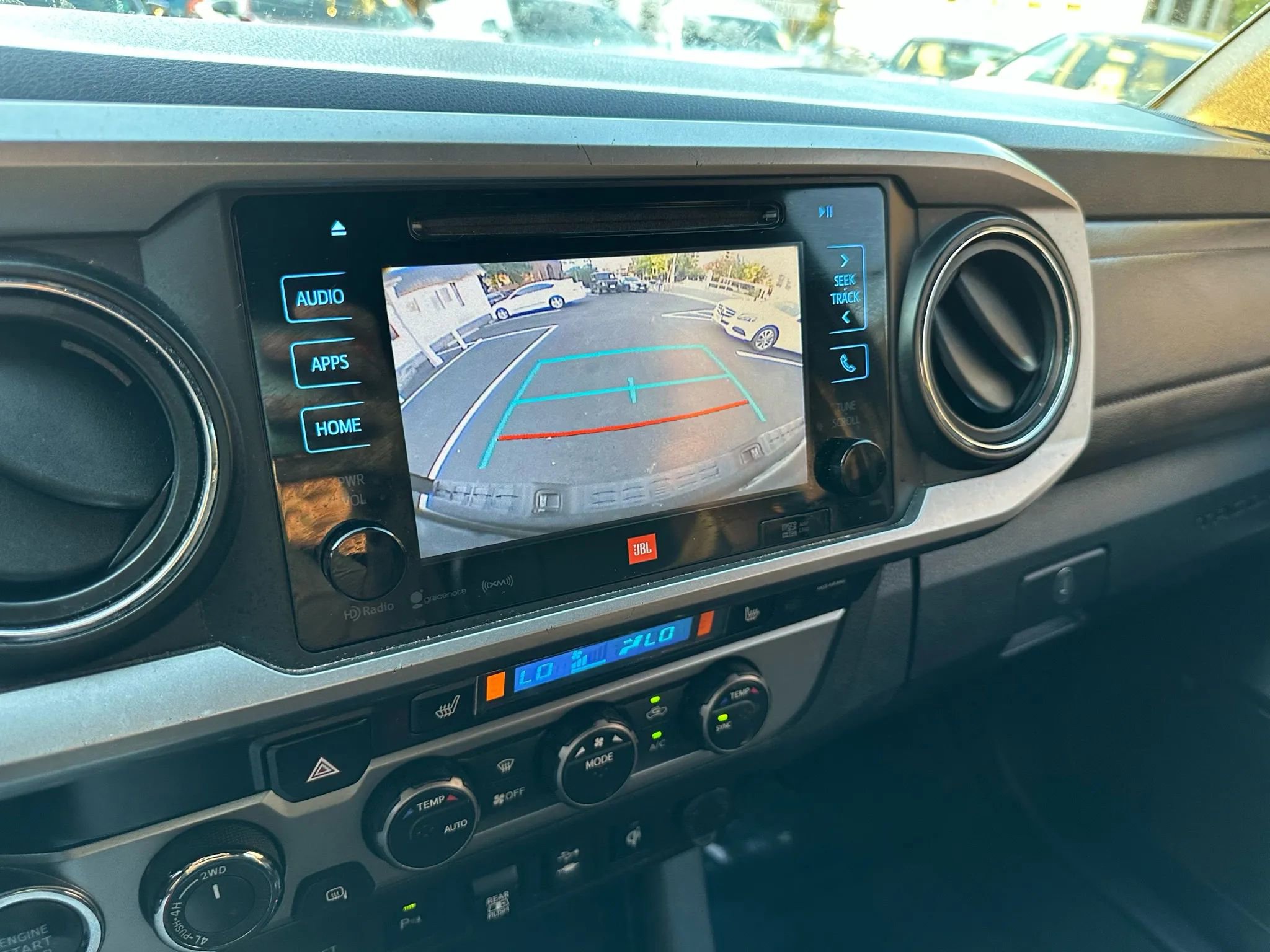 Used 2019 Toyota Tacoma Limited image 25