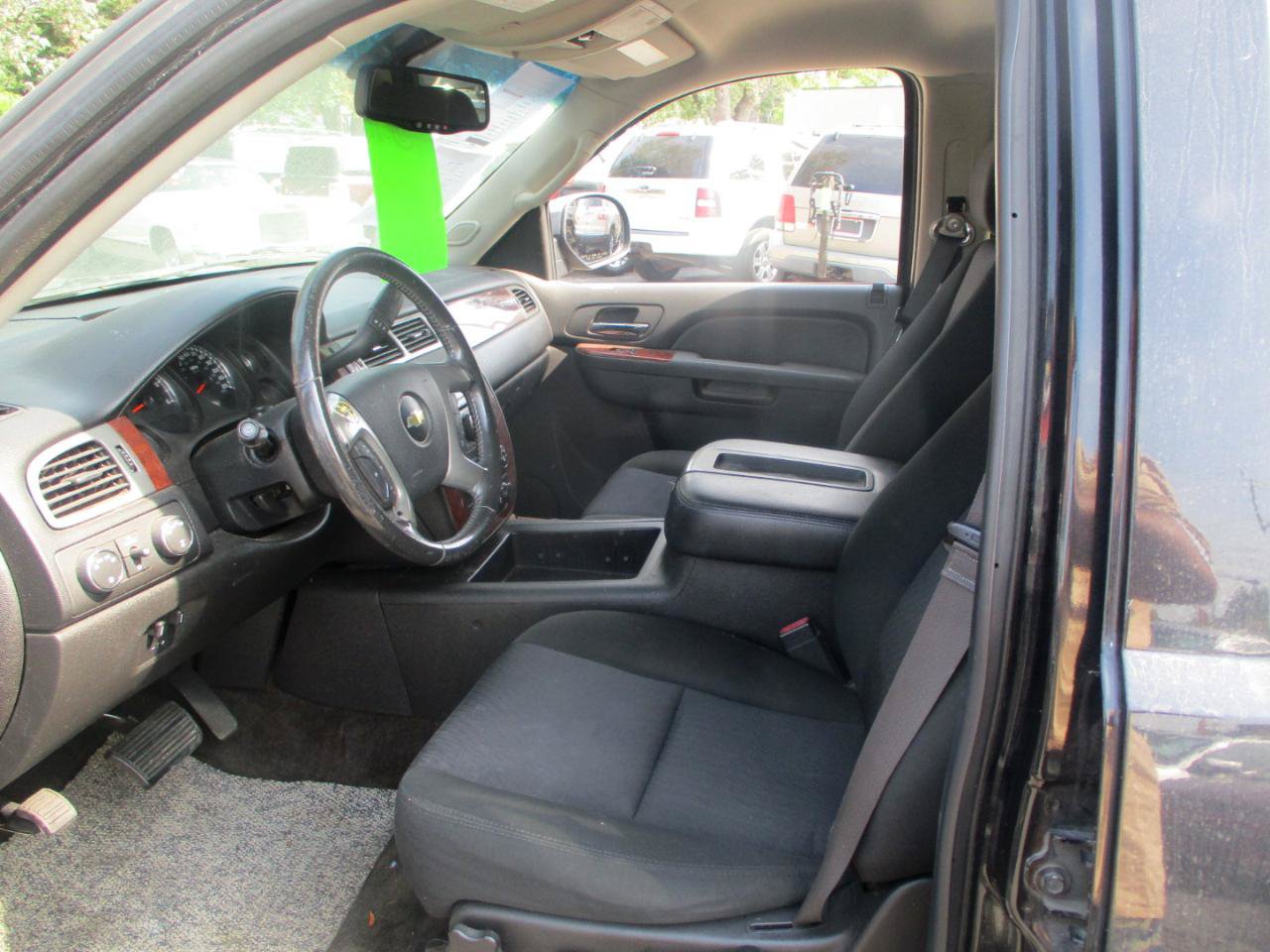 Used 2012 Chevrolet Suburban LS w/ All-Star Edition AWD/4WD image 8