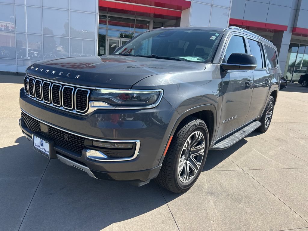 Used 2023 Jeep Wagoneer L Series II AWD/4WD image 2