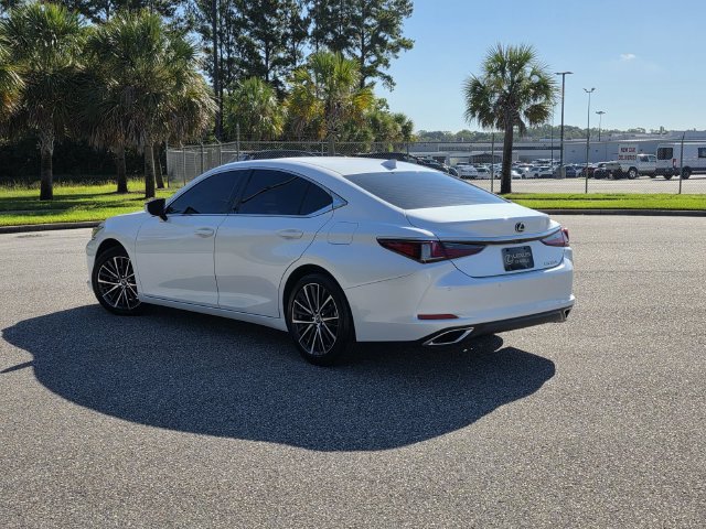 Certified 2025 Lexus ES 350 w/ Premium Package FWD image 4