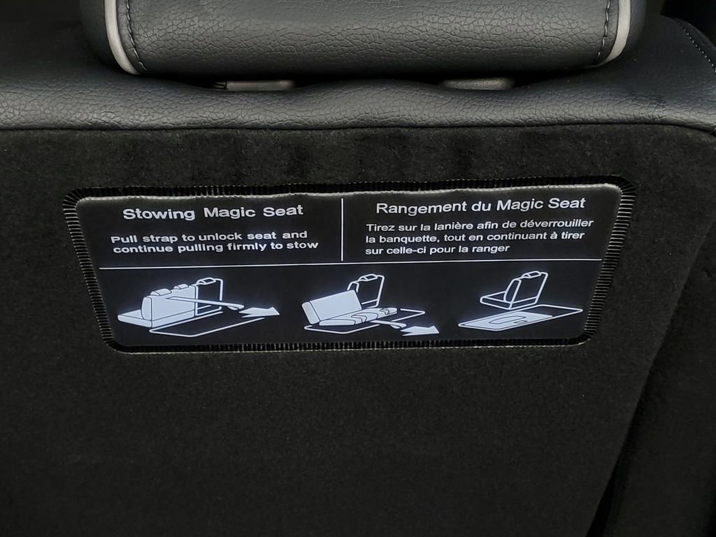 Used 2025 Honda Odyssey Touring image 37