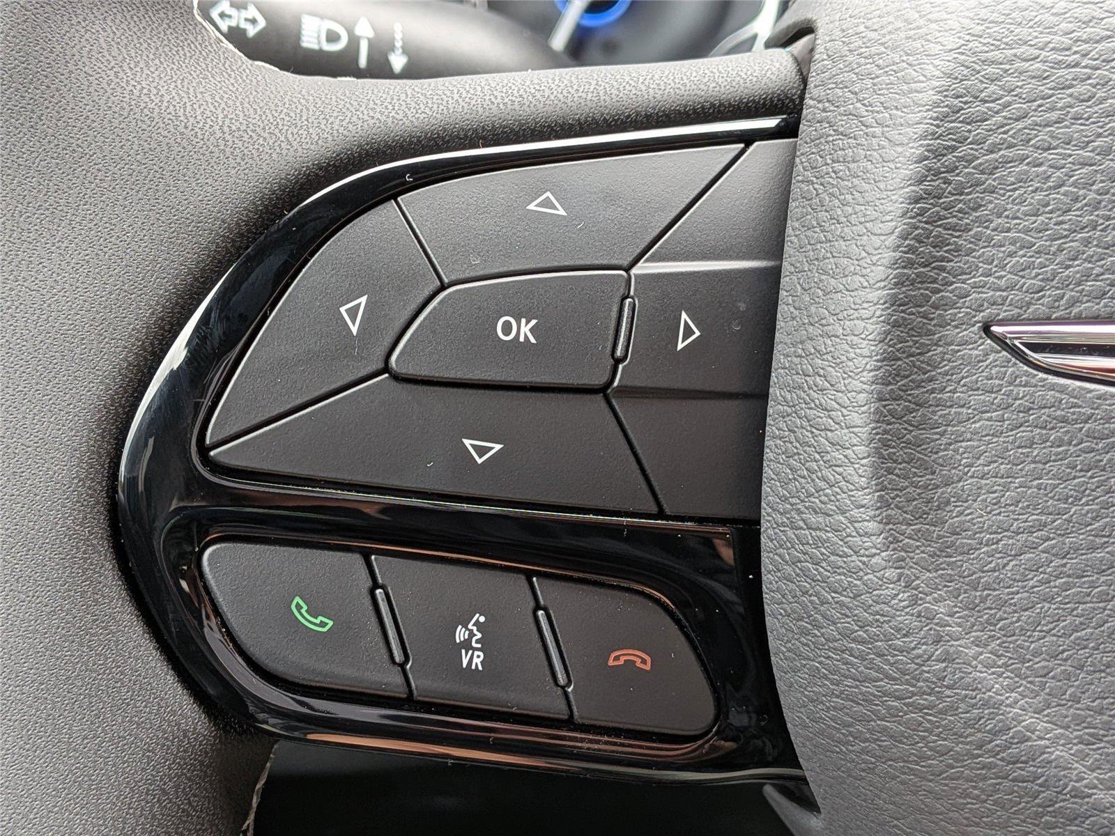 New 2026 Chrysler Pacifica Select FWD image 28