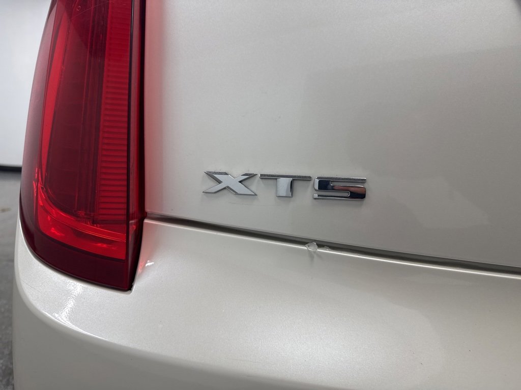 Used 2014 Cadillac XTS Luxury w/ Driver Awareness Package image 27