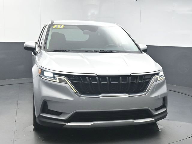 Used 2022 Kia Carnival LX FWD image 3