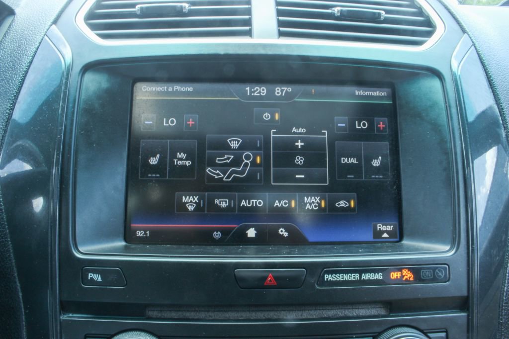 Used 2016 Ford Explorer XLT w/ Equipment Group 202A image 14