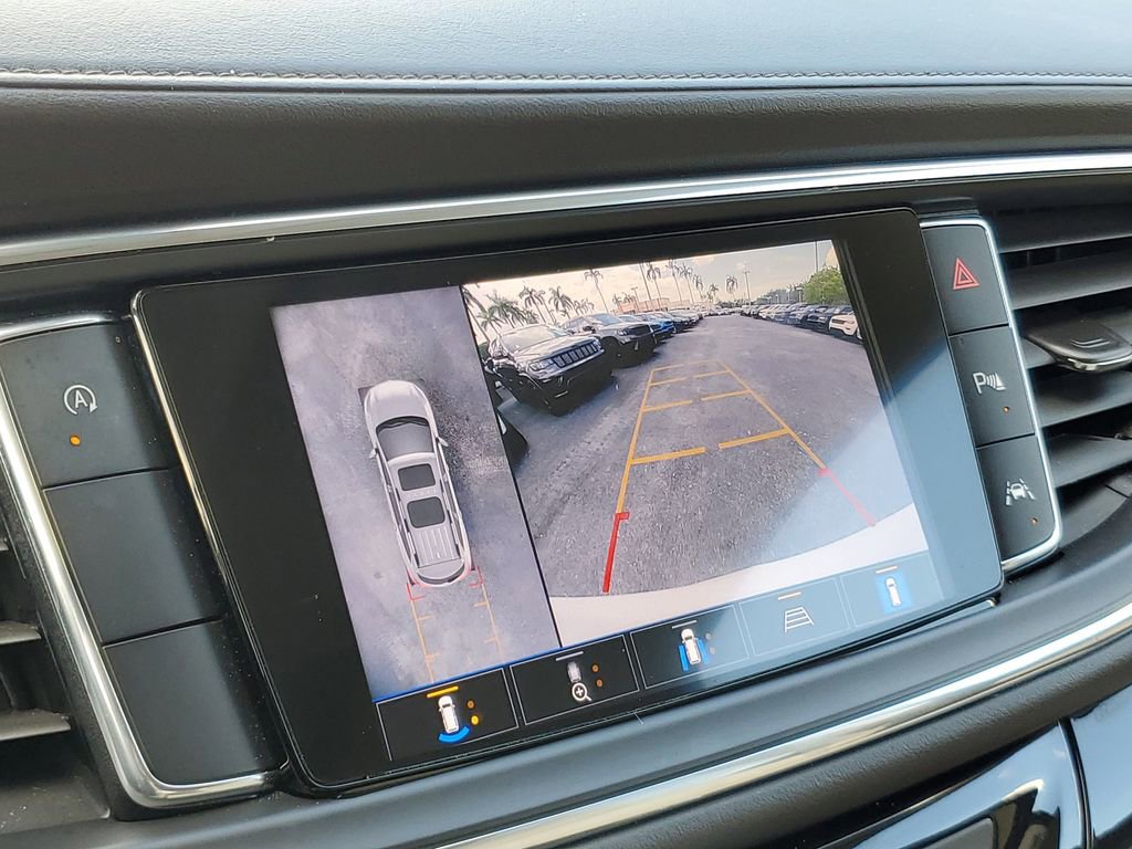 Used 2022 Buick Enclave Avenir image 22