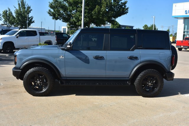 Used 2025 Ford Bronco Outer Banks AWD/4WD image 8