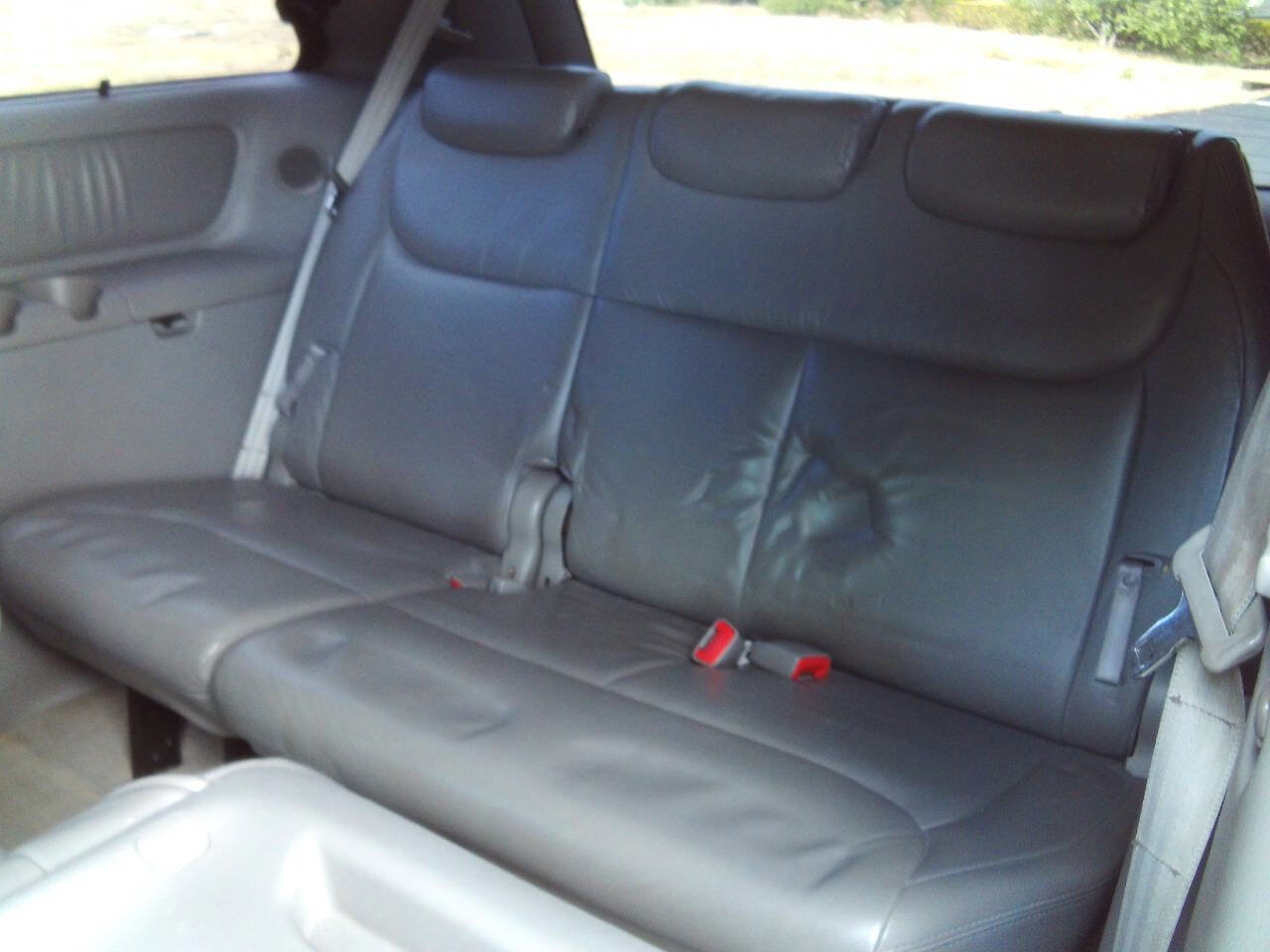 Used 2004 Toyota Sienna XLE image 27