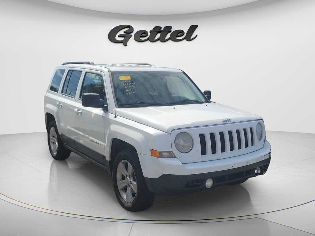 Used 2012 Jeep Patriot Latitude w/ All-Weather Capability Group AWD/4WD image 2