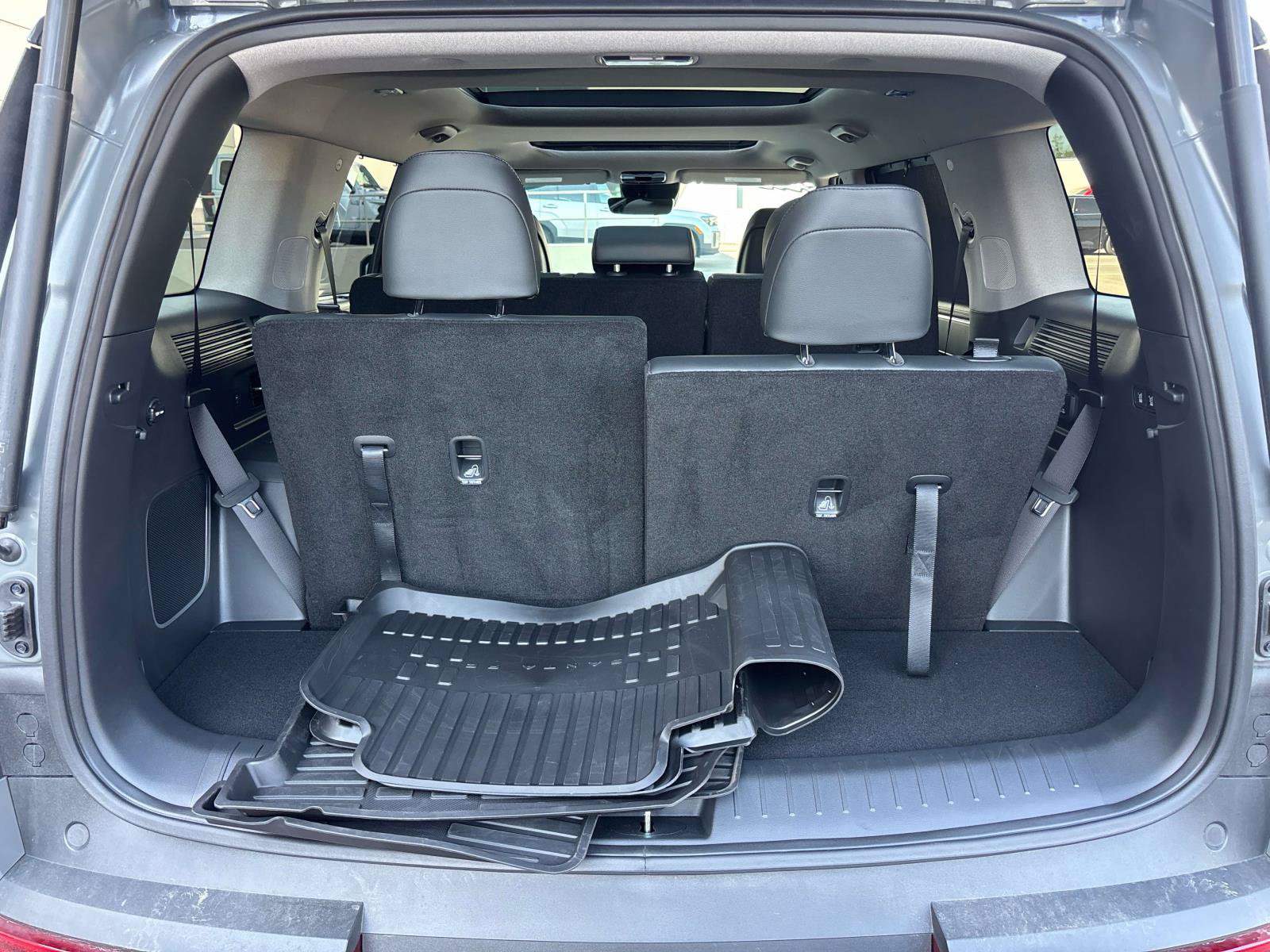 Certified 2025 Hyundai Santa Fe Limited AWD/4WD image 16