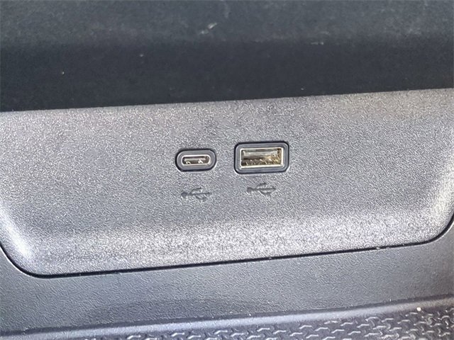 Used 2025 Chevrolet Equinox LT image 25