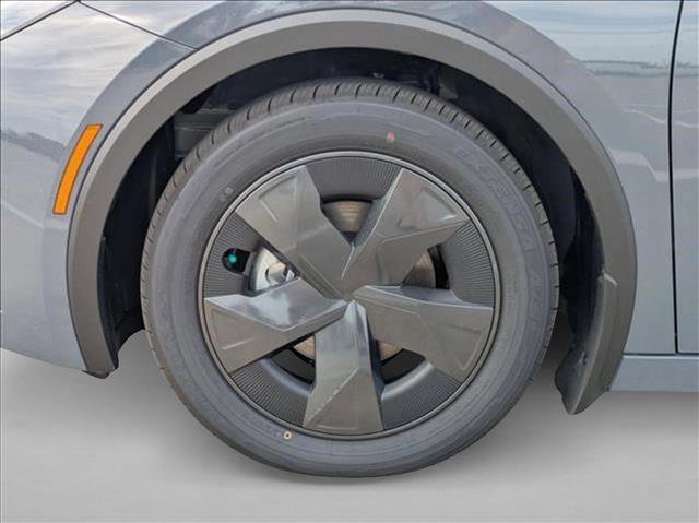 New 2026 Toyota Prius LE image 10