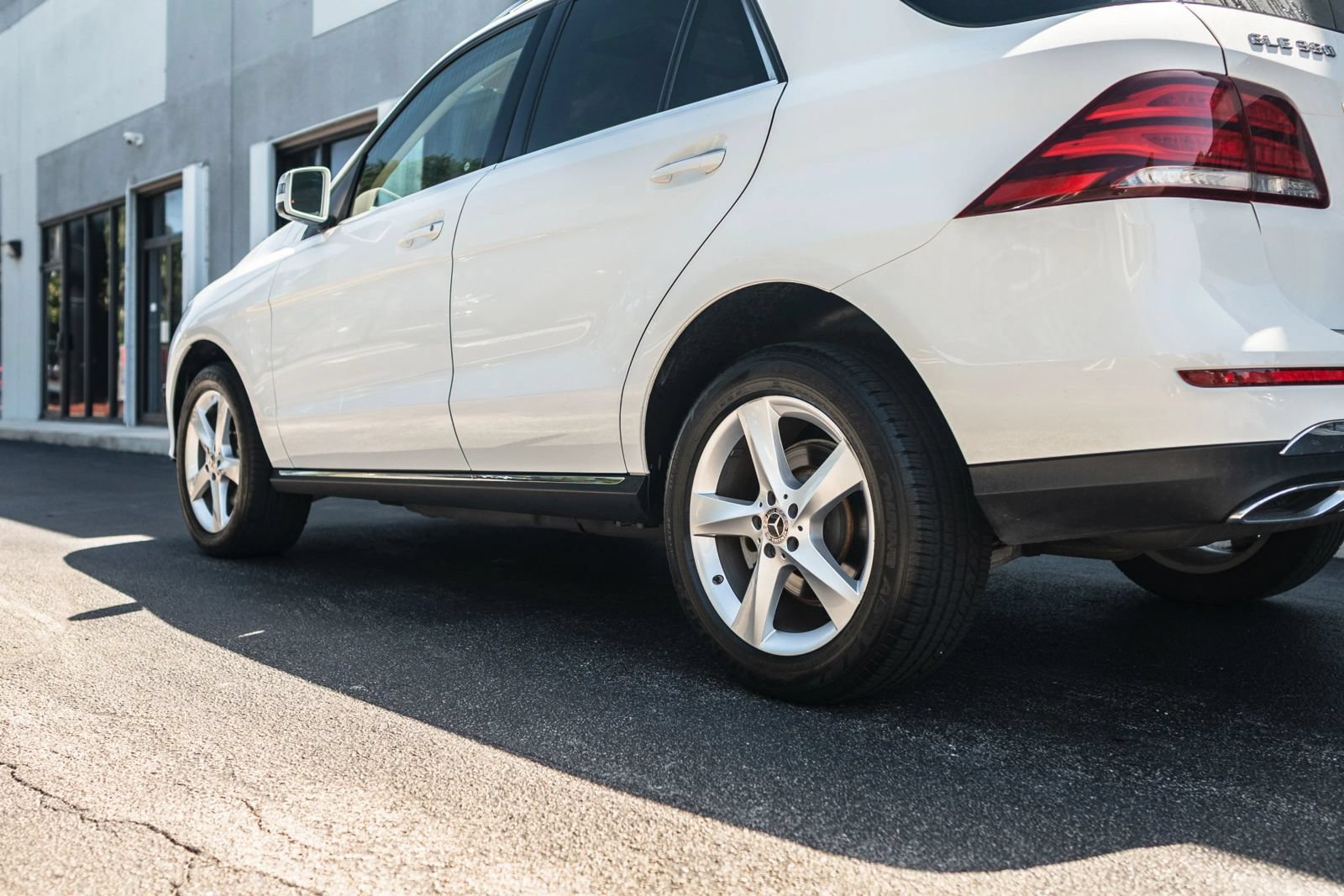 Used 2018 Mercedes-Benz GLE 350 4MATIC image 6