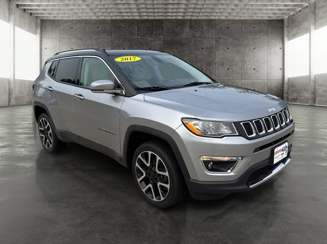 Used 2017 Jeep Compass Limited AWD/4WD image 3
