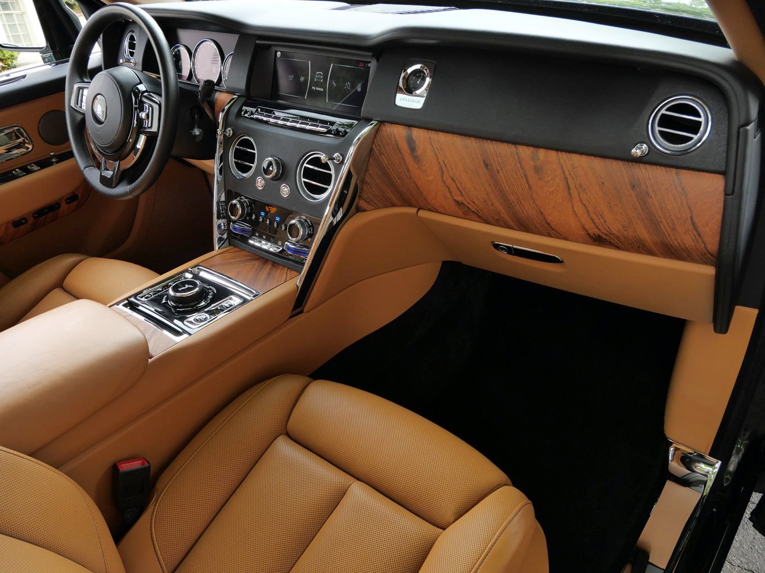 Used 2019 Rolls-Royce Cullinan AWD/4WD image 18