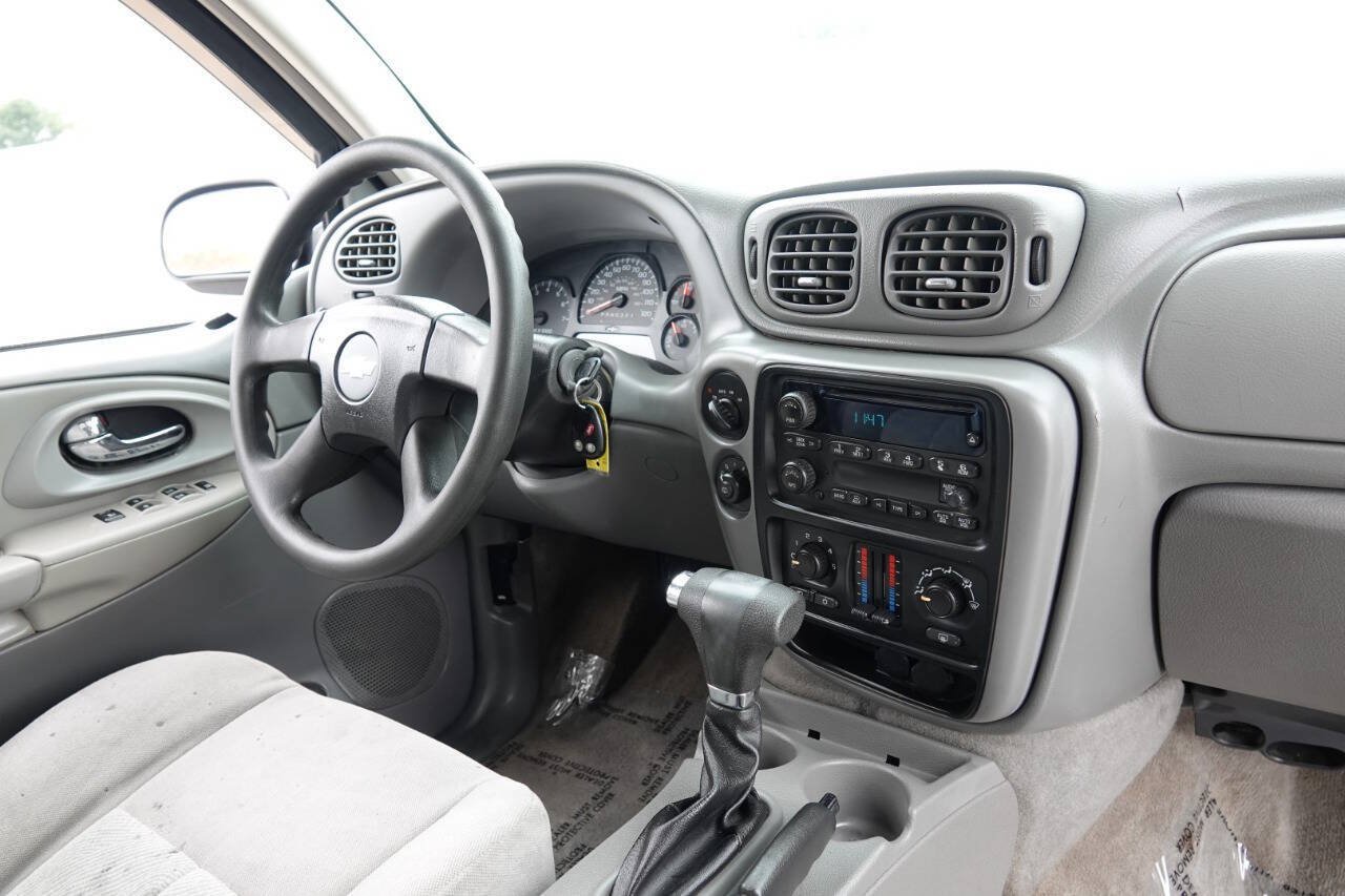Used 2007 Chevrolet TrailBlazer LS w/ LS Preferred Equipment Group AWD/4WD image 66