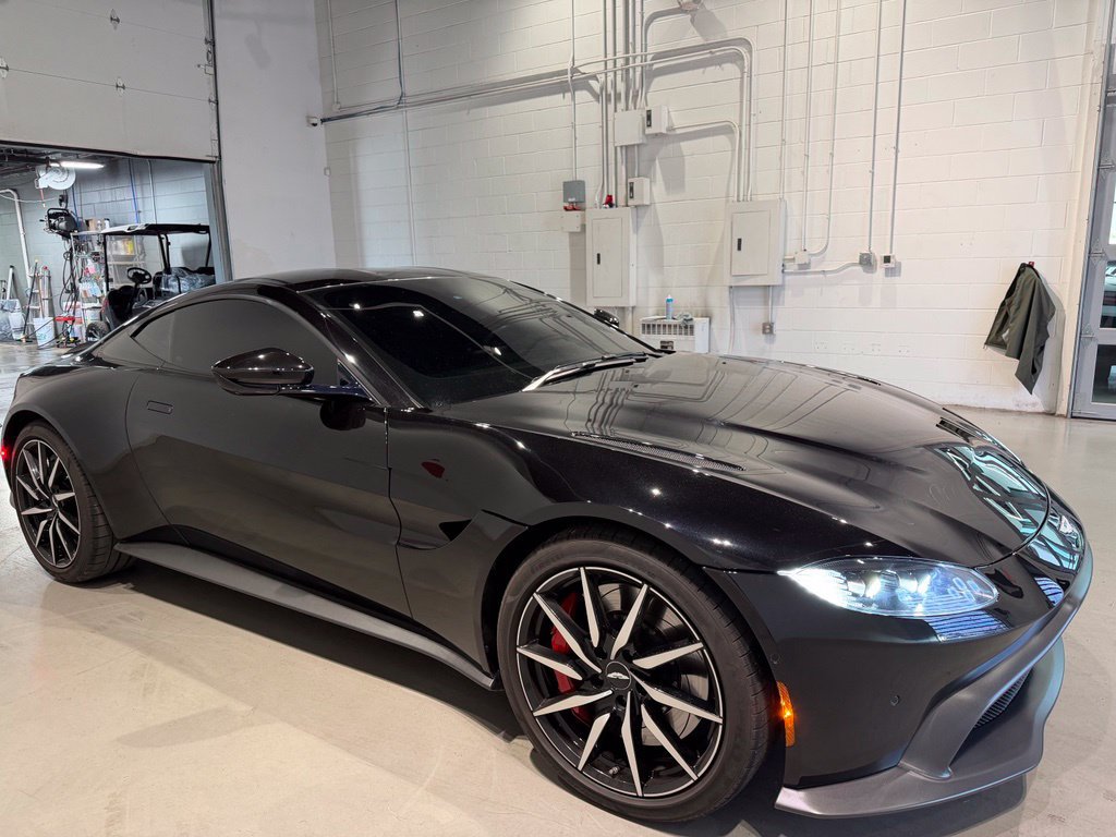Used 2020 Aston Martin V8 Vantage Coupe RWD image 3