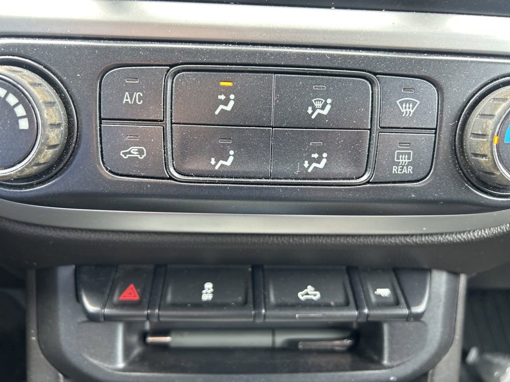 Used 2016 Chevrolet Colorado LT w/ LT Convenience Package image 14