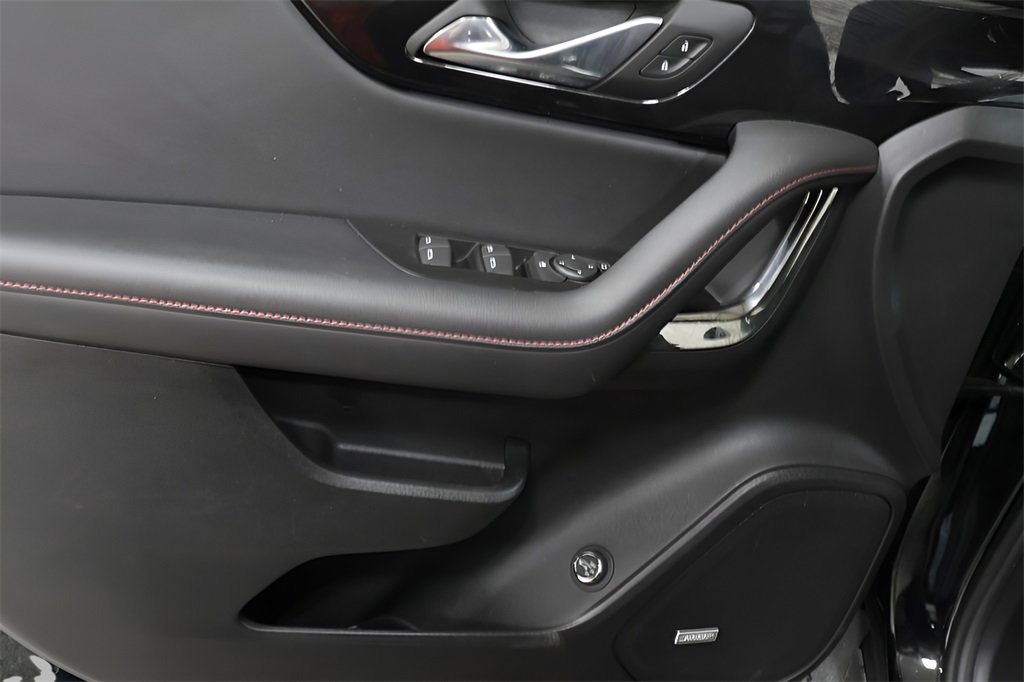 Used 2025 Chevrolet Blazer RS image 21
