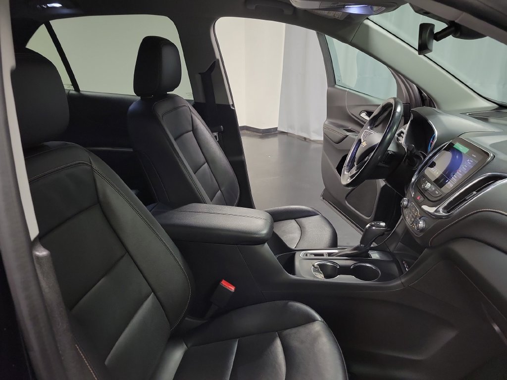 Used 2020 Chevrolet Equinox Premier FWD image 32