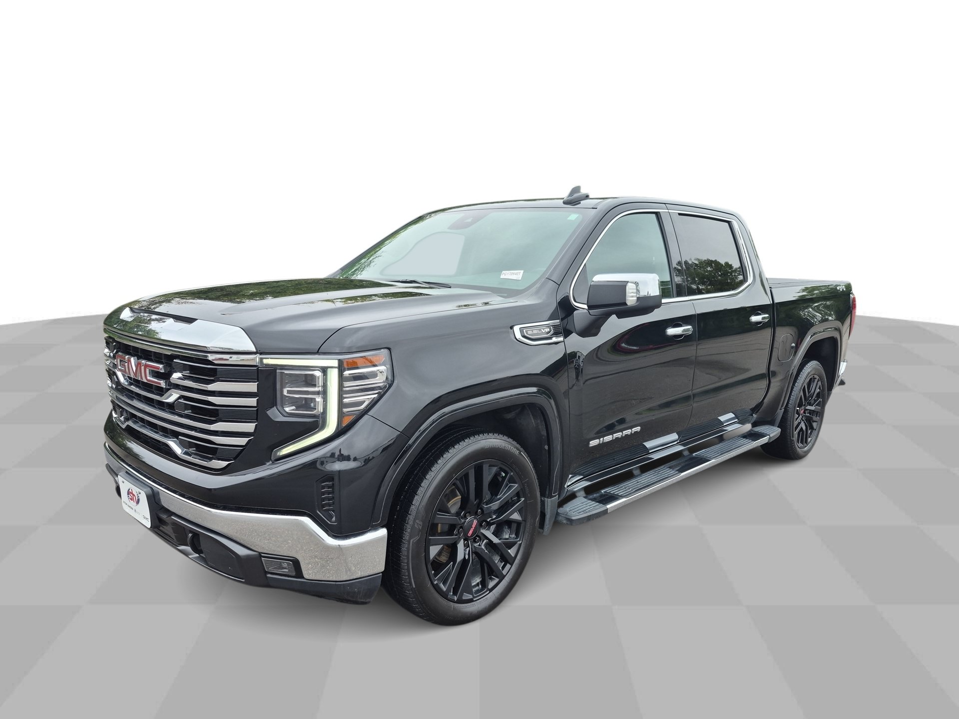 Used 2023 GMC Sierra 1500 SLT w/ SLT Premium Package AWD/4WD image 5